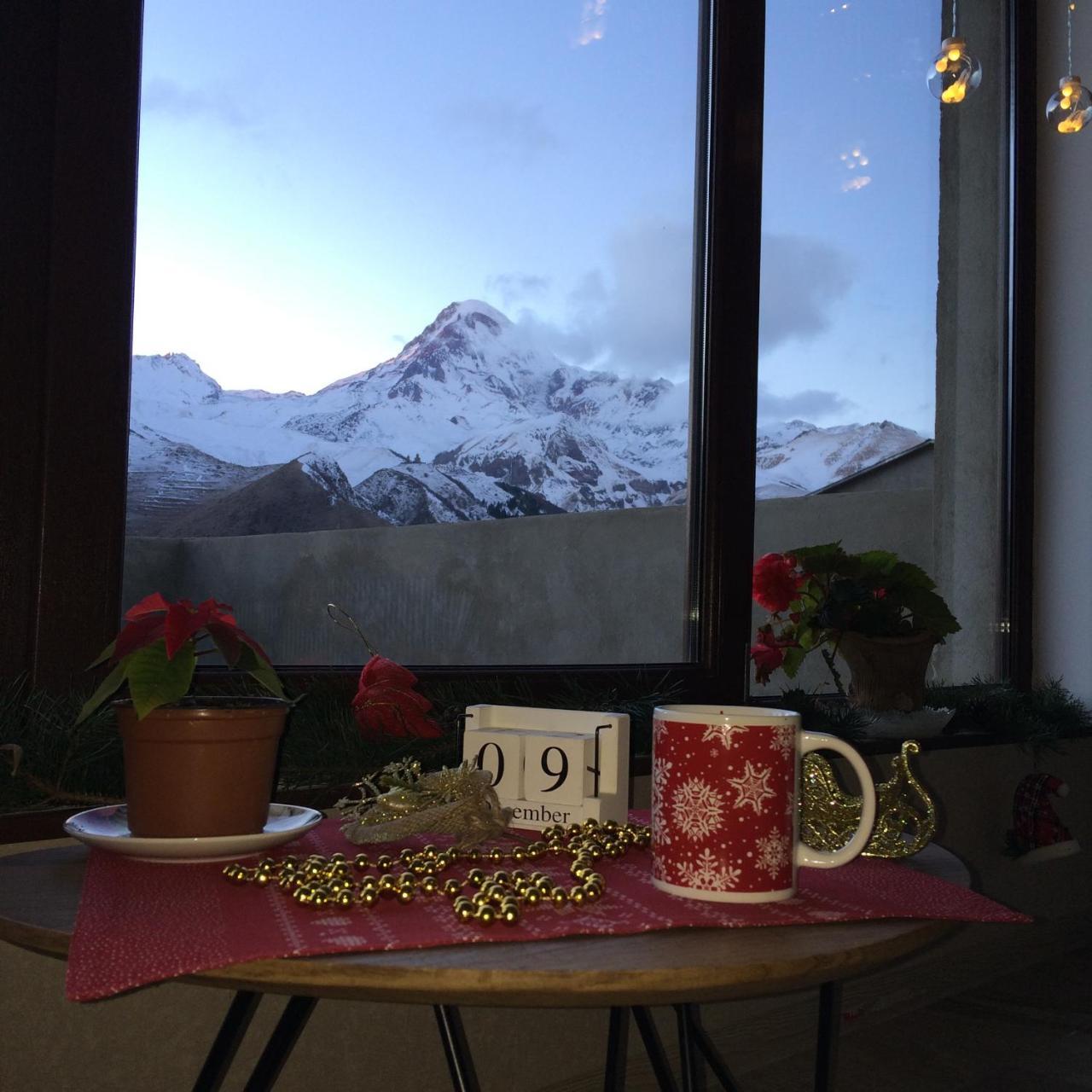 Nikolo Inn Kazbegi Exterior foto